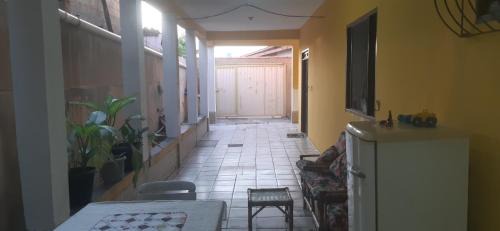Mucuri House | Casa a 50 metros da praia, simples com ótimo custo benefício - Mucuri, Ba