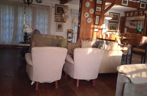 Alto do Capivari Cottage | Casa Aconchegante em Campos do Jordão com 4 Suítes, Aceita Animais de Estimação