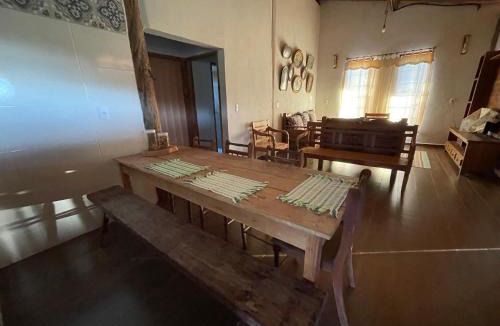 Carrancas House | Casa Amarela