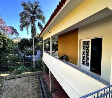 Conservatoria House | Casa Amarela