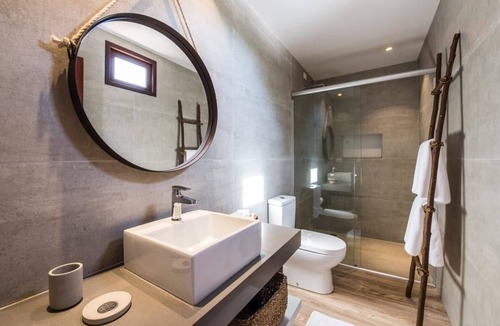 Vila dos Remedios Hotel | Casa Amarela