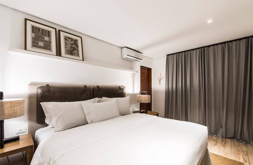 Vila dos Remedios Hotel | Casa Amarela