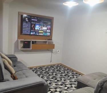 Uberaba House | Casa ampla 4 quartos perto ABCZ-Centro-Rodoviária