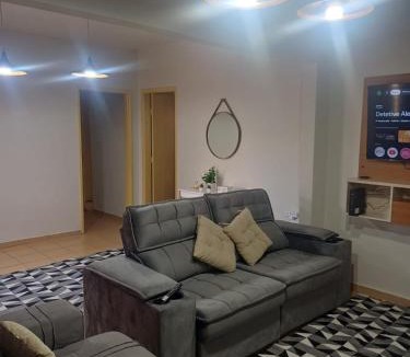Uberaba House | Casa ampla 4 quartos perto ABCZ-Centro-Rodoviária