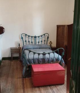 San Isidro House | Casa antigua en San Isidro a una cuadra de la estación