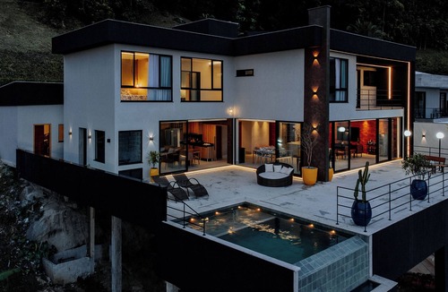 Ponta Leste House | Casa Pé na Areia Angra dos Reis