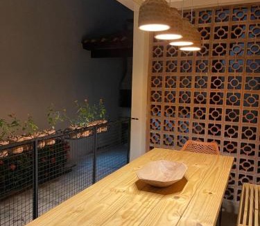 Poco Apartment | CASA BRISA - Refúgio Colorido e Arejado