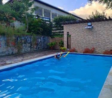 Novo Gravata House | Casa Cantinho da Paz, seu lazer completo, churrasqueira, piscina e muita tranquilidade