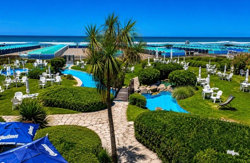 Punta Mogotes House | Casa Colinas