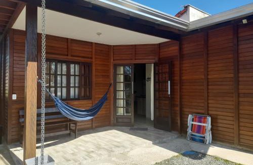 Guaratuba House | Casa Colonial em Guaratuba, próximo a praia