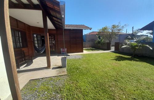 Guaratuba House | Casa Colonial em Guaratuba, próximo a praia