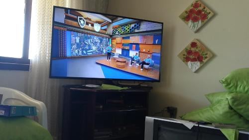 Quintao House | CASA COM 3 QUARTOS, SENDO 1 QUARTO Suite