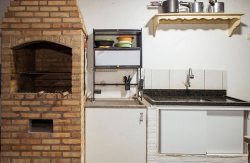 Bonito House | Casa com Ar, Lareira e Churrasqueira no Centro