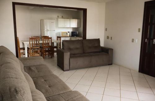 Torres House | Casa com conforto e piscina em torres