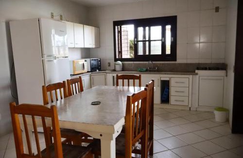 Torres House | Casa com conforto e piscina em torres