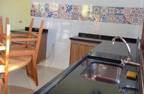 Sao Pedro House | Casa com Piscina 200m da Praia do Portinho