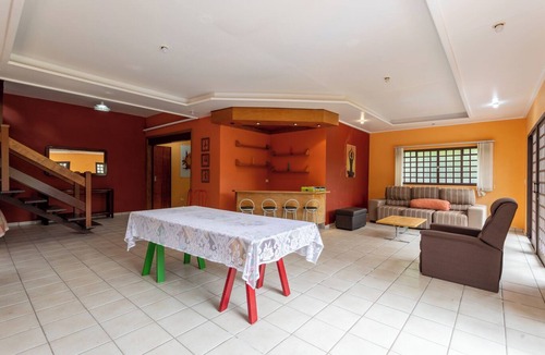 Mairipora House | Casa com piscina, churrasqueira, Wi-Fi e garagem