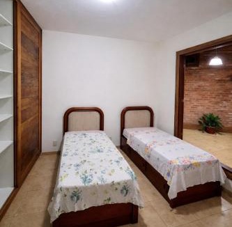 Uberaba House | Casa com Piscina e Hidro Uberaba Mende s Temporada
