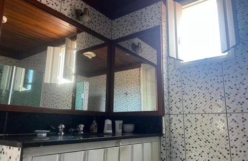 Vila Colonial House | Casa com piscina próximo centro histórico