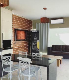 Centro House | Casa com Piscina Quente Hidromassagem, Roupa de Cama Incluso Aceitamos Pet PARCELAMOS ATÉ 12x no Cartão De Crédito Sem Juros