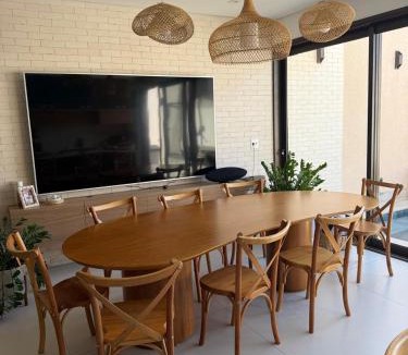 Rio Claro House | Casa com Quadra de Beach Tenis