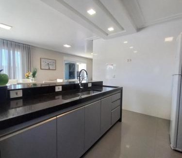 Capao da Canoa House | Casa Com Três Dormitórios Pertinho Do Mar Em Capão Da Canoa