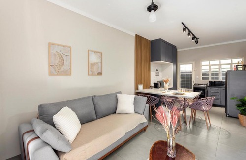Jardim Sao Lourenco House | Casa completa 2 Quartos, garagem privativa e Self check-in -Ideal para famílias, casais e profissionais em trabalho remoto