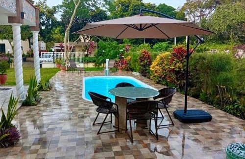 Guabiraba Apartment | Casa completa com duas suítes e piscina privativa