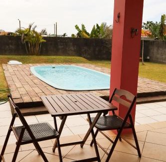 Torres House | Casa completa com piscina a 1 quadra do mar em torres