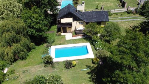 Sierra de los Padres House | Casa con Pileta & Parque Gigante en la Naturaleza