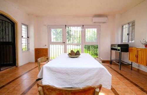 Sauce Viejo House | Casa con pileta Sauce Viejo, Cerca del rio y aeropuerto