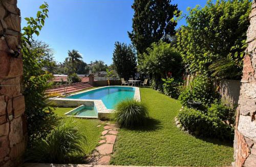 Cordoba House | Casa con vista y naturaleza en Córdoba, a metros del Kempes