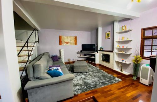 Carapicuiba House | Casa confortável com churrasqueira na Granja Viana