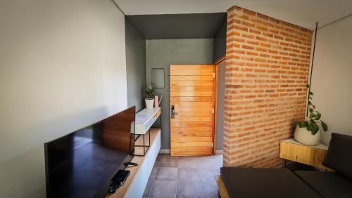 San Salvador de Jujuy House | Casa D, moderna de 2 habitaciones con jardín en barrio de profesionales