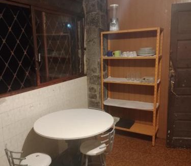 Vila Britania House | Casa da Cris