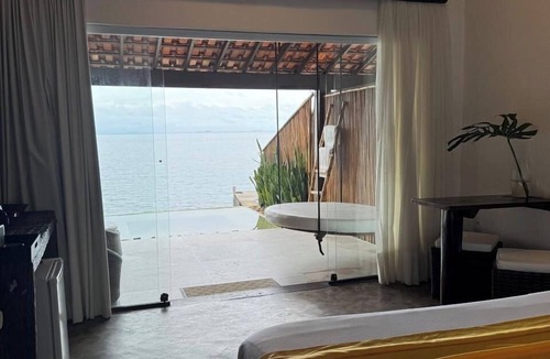 Praia de Aracatiba Hotel | Casa da Ilha Beach Hotel