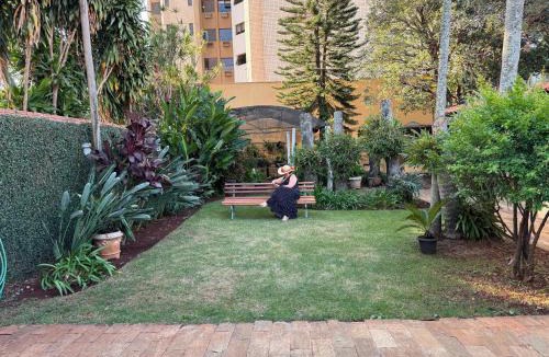 Araraquara House | Casa da Vó Loy e seu espaço verde