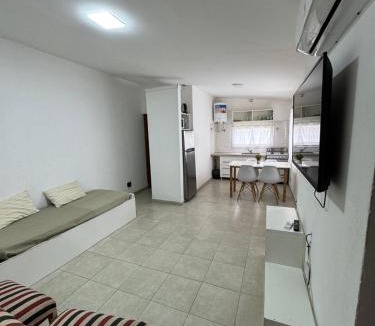 Necochea House | Casa de 2 dormitorios, zona parque