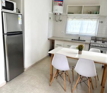 Necochea House | Casa de 2 dormitorios, zona parque