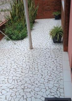 Corumba House | Casa de 90m2 toda sua aconchegante e central
