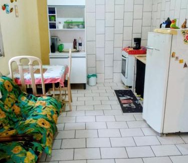 Caioba House | Casa de condomínio Caiobá , 2 quartos 700 metros da Orla