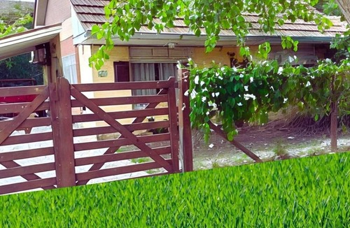 Santa Clara del Mar Ski Chalet | CASA DE MAR Refugio cozy con jardín y parrilla, a cuatro cuadras del mar