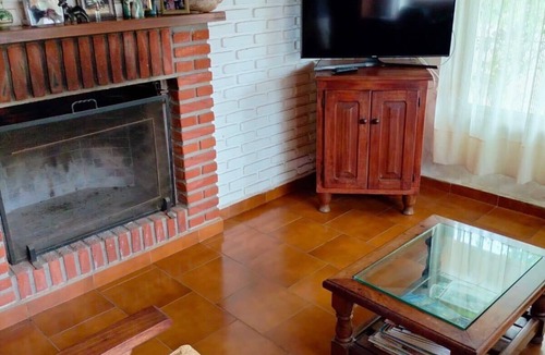 Santa Clara del Mar Ski Chalet | CASA DE MAR Refugio cozy con jardín y parrilla, a cuatro cuadras del mar