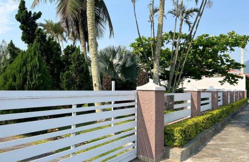 Balneario Florida House | Casa de Praia a 150m da praia com Conforto Total Ar-Condicionado, Enxoval, Wi fi e Piscina Privativa