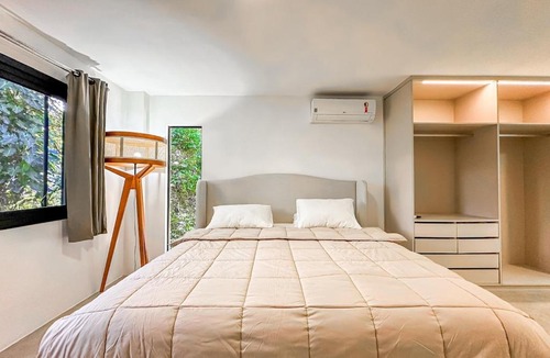 Teresopolis Villa | Casa de vidro com piscina e vista para o dedo de Duos