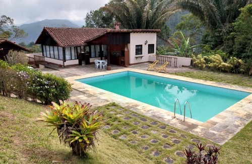 Petropolis House | Casa dos Pellicanos