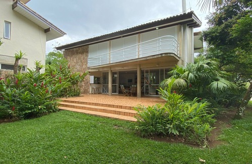 Costa do Sol House | Casa em Condomínio Fechado em Frente ao mar e ao Lado do rio