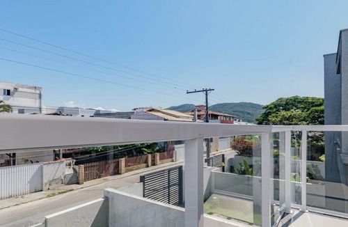 Capivari House | Casa em Florianópolis com churrasqueira