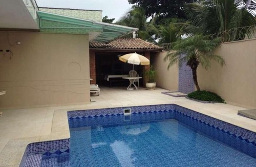 Jardim Virginia House | Casa em Guarujá-SP