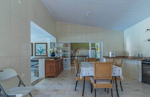 Lagoinha House | Casa em Ubatuba com Piscina e Vista para o Mar
